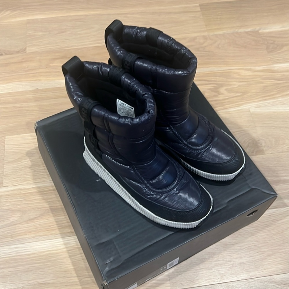 Sorel Black and White Winter Boots
